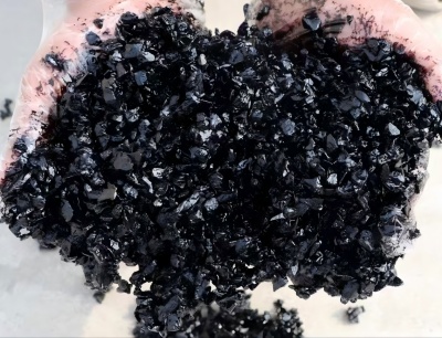 鸡冠沥青冷补料（沥青砂）的优势特点与施工流程解析