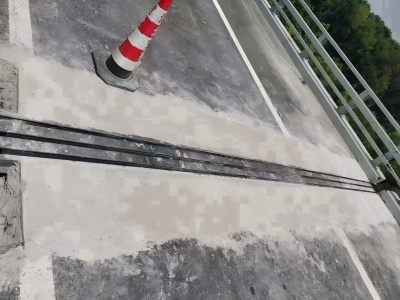 鸡冠伸缩缝更换后浇筑材料快速结构修补料速砼的产品特点及施工流程​