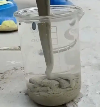 鸡冠水工混凝土絮凝剂，水下抗分散剂的作用及施工方法